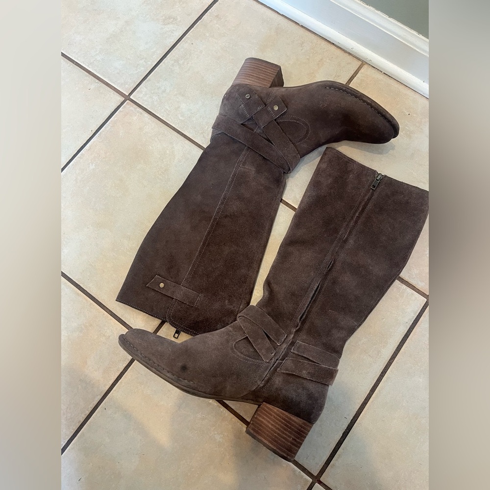 UGG Australia Women’s Brown Suede Harness 1098311 Ankle/Knee Boots 10 - Picture 2 of 8
